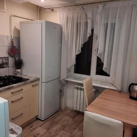 Квартира Возле Вокзала นิปโปรเซอร์เซียนสกาย ภายนอก รูปภาพ